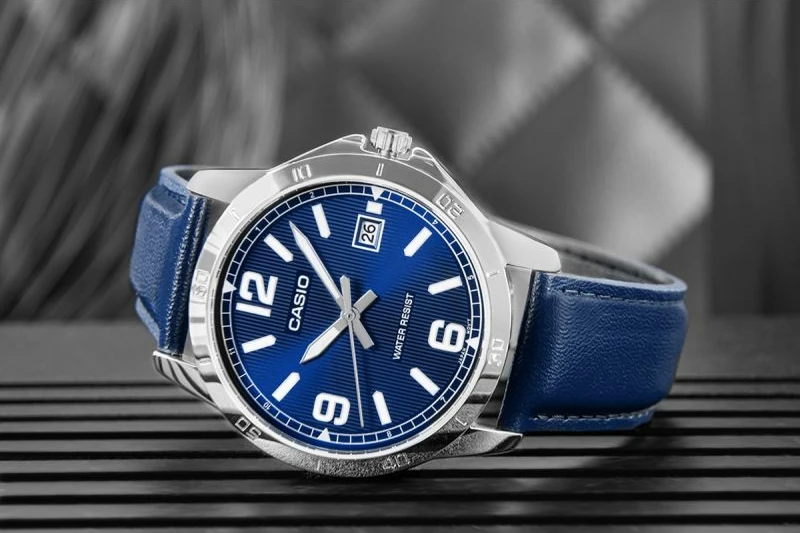 Orë dore për meshkuj CASIO, e kaltër