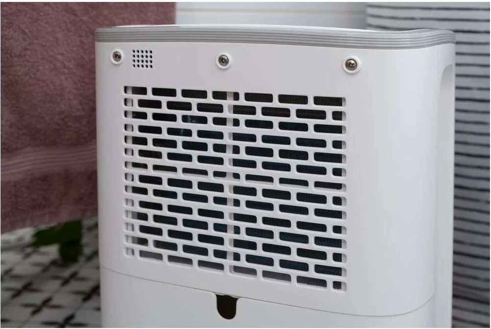 Tharëse ajri Eldom Luxi WiFi OP1131, 25m², bardhë
