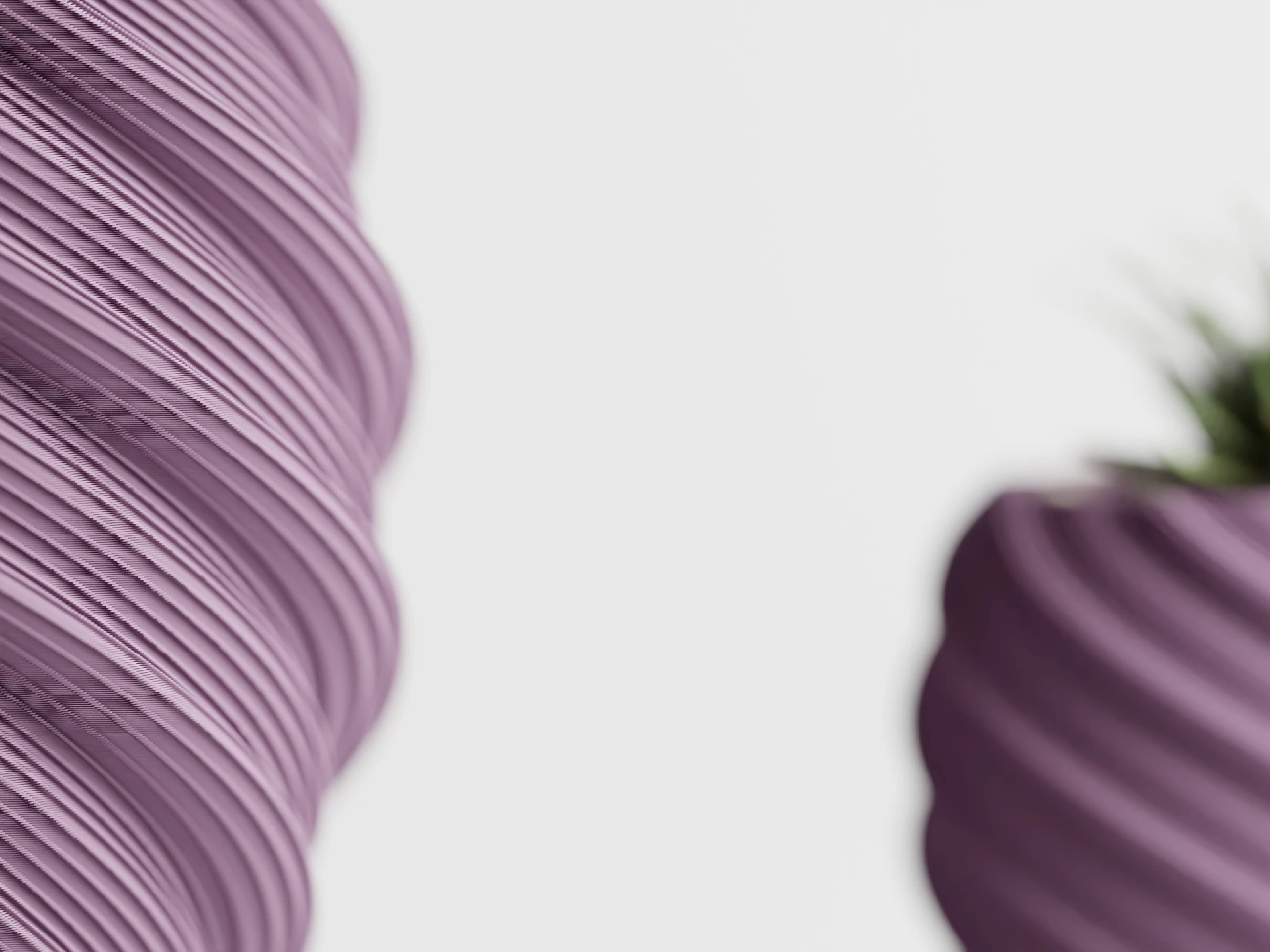 Vazo me sipërfaqe me vija për bimë, madhësia M, e vjollcë