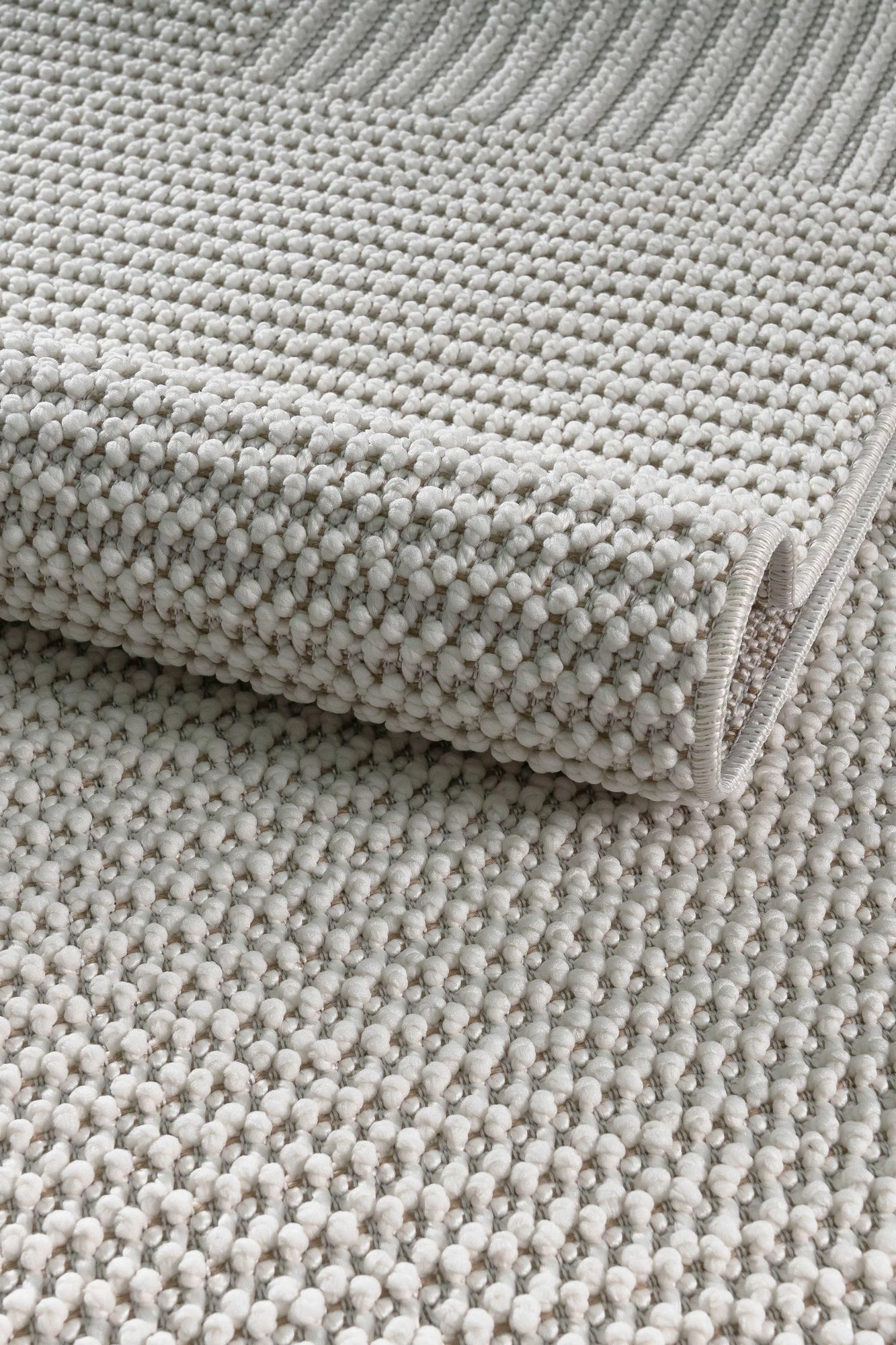 Qilim i bardhë, Conceptum Hypnose, 200x290cm, Korya