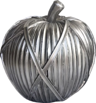 Dekor mollë prej polirezine, ngjyrë argjendi, 13x13x14cm