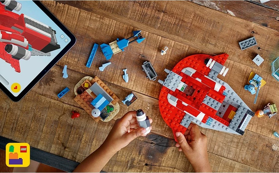 Set ndërtimi LEGO Star Wars The Crimson Firehawk 136 pjesë, multikolor