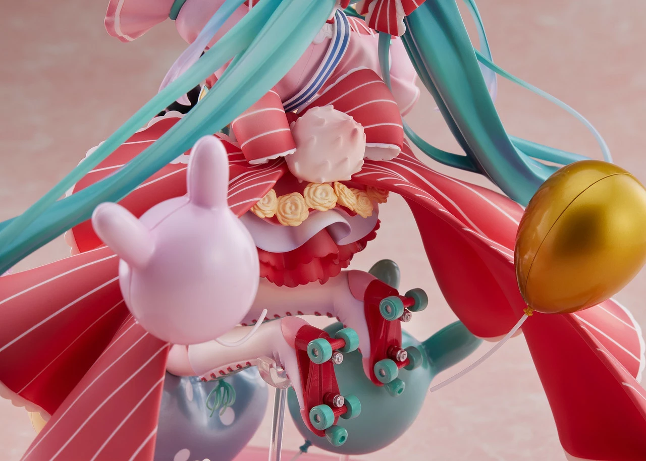 Figurë koleksionuese Square Enix Spiritale Hatsune Miku Birthday 2021 Pretty Rabbit Ver. 1/7