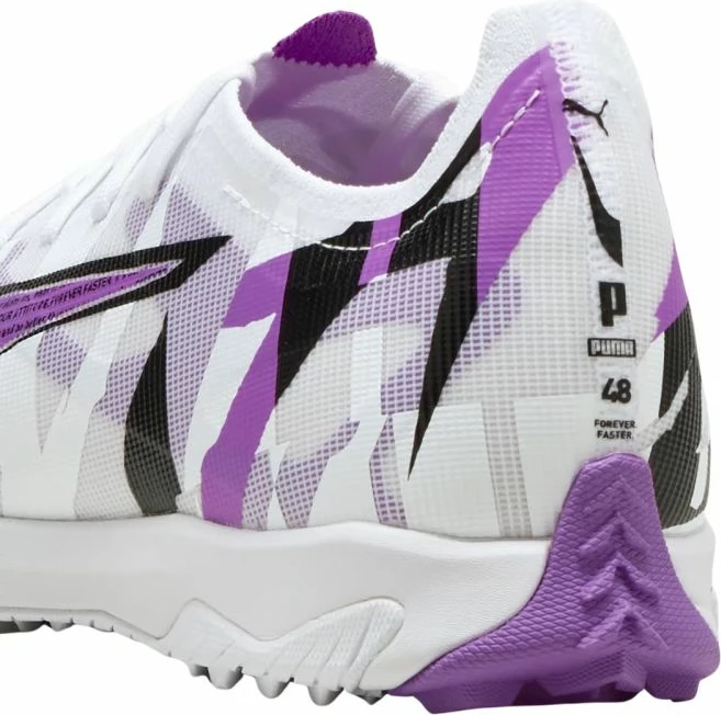 Atlete futbolli për meshkuj Puma, të bardha