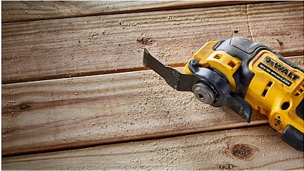 Multitool oscilues DeWALT DCS353NT-XJ, brushless, me bateri, me dritë, me pllakë lëmimi, i zi/verdhe
