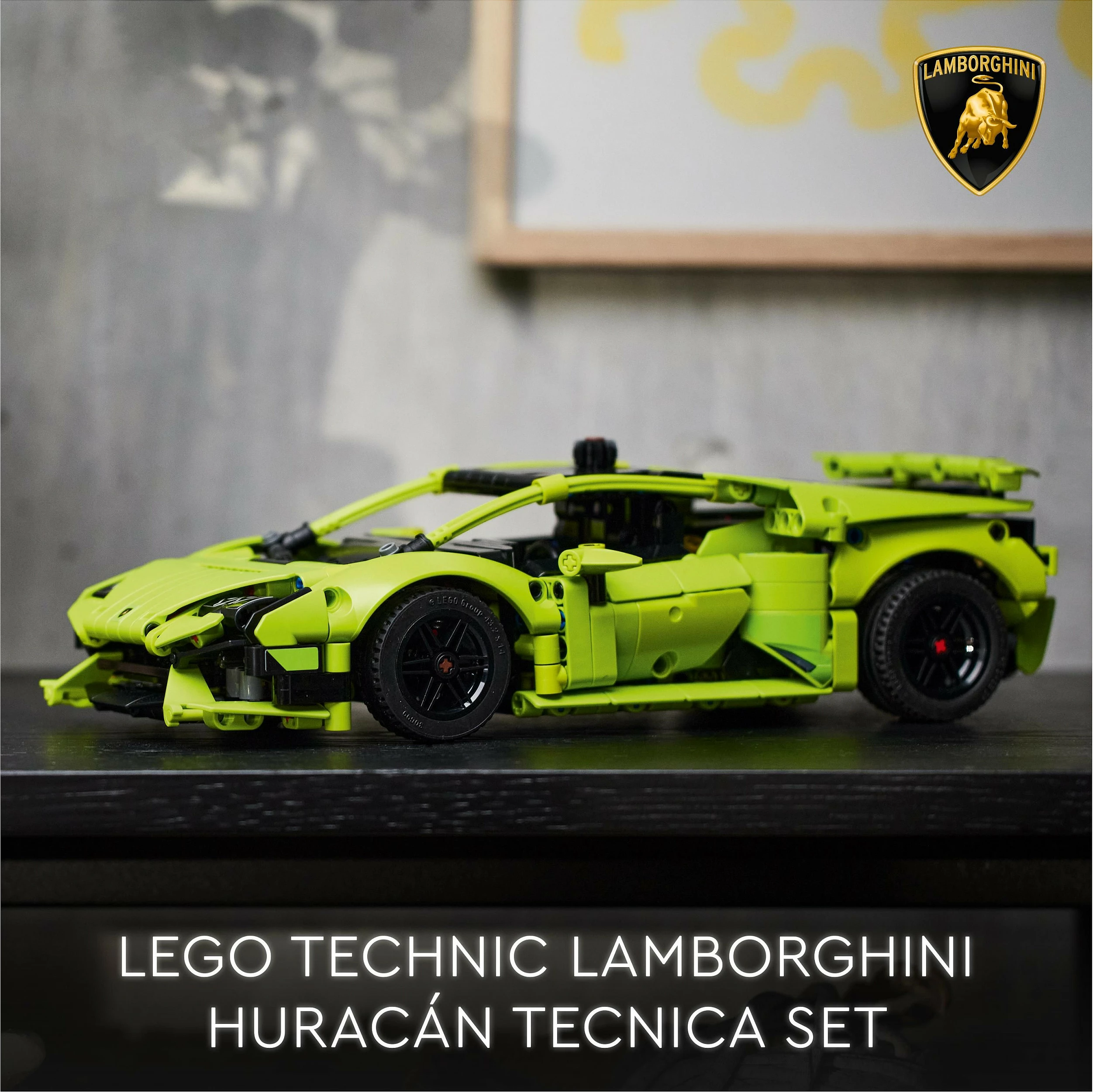 Set ndërtimi LEGO Lamborghini Huracán Tecnica, 806 pjesë, shumëngjyrësh