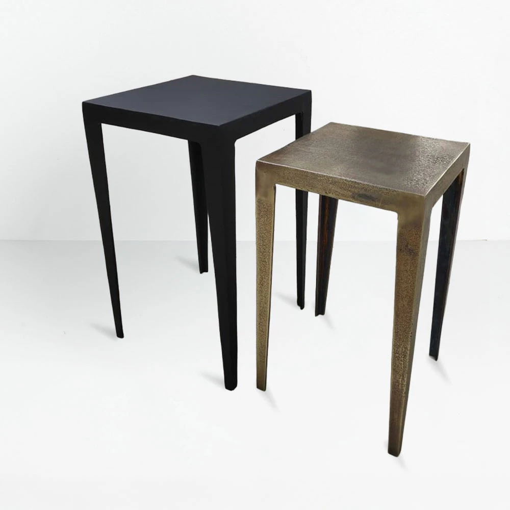 Set tavolinash anësore MAGRO, 2 copë, ngjyrë e zezë dhe bronzi, 32x32x57cm