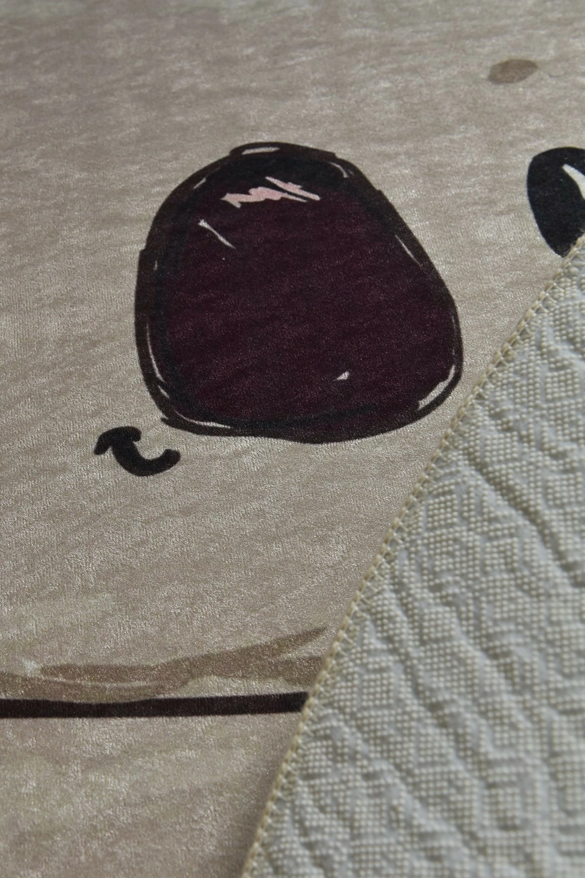 Qilim formë koale, shumëngjyrësh, 120x160cm