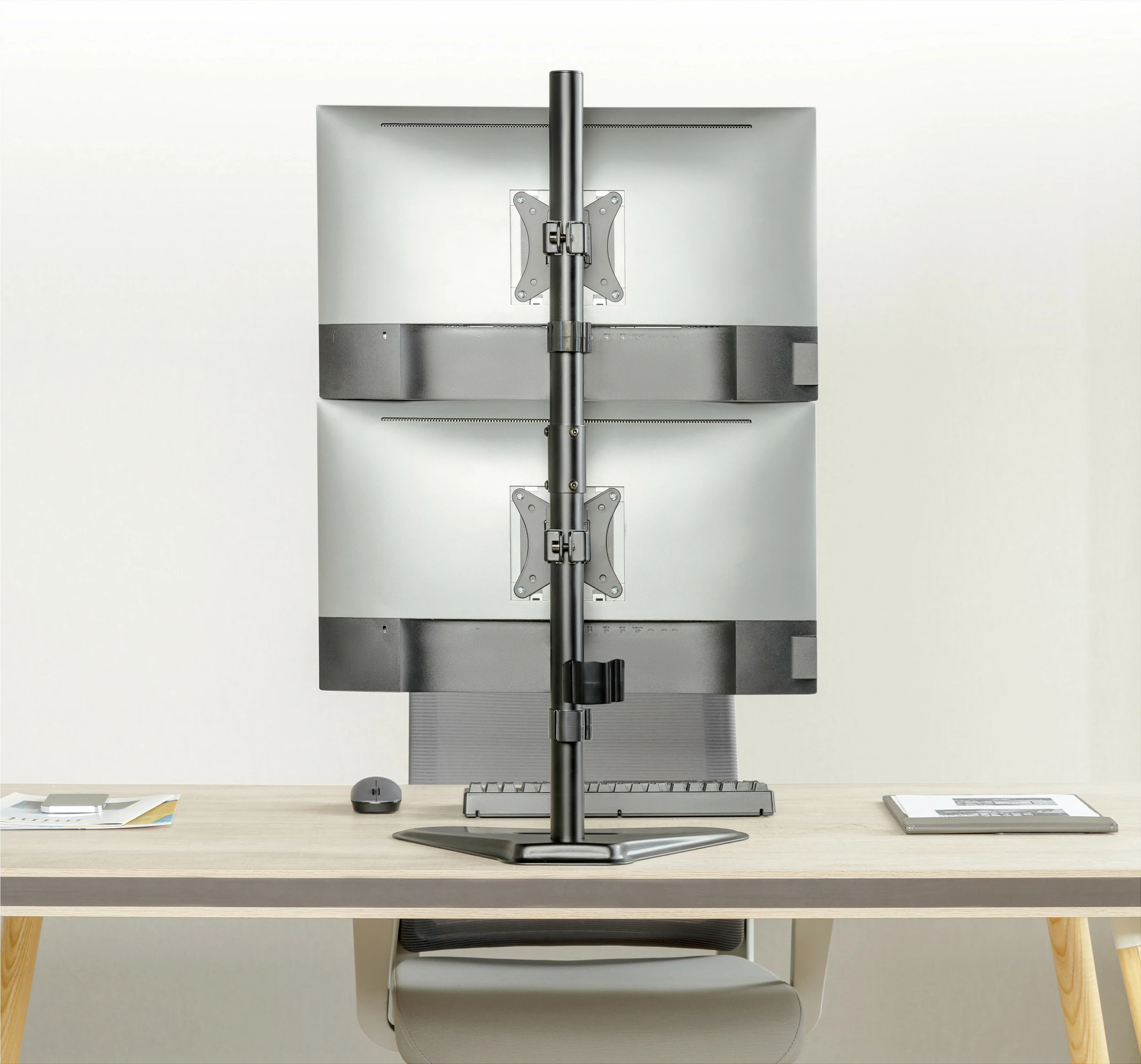 Mbajtës monitori EQUIP Tischfuß, për 2 monitorë 17"-32", VESA 75x75-100x100, 9 kg, i zi