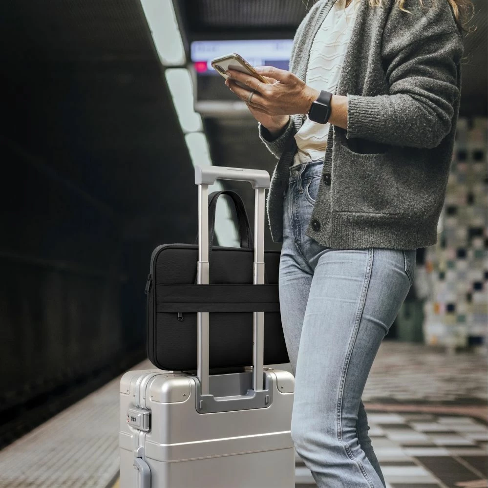 Mbështjellës laptopi Tech-Protect, 15-16 inç, i zi