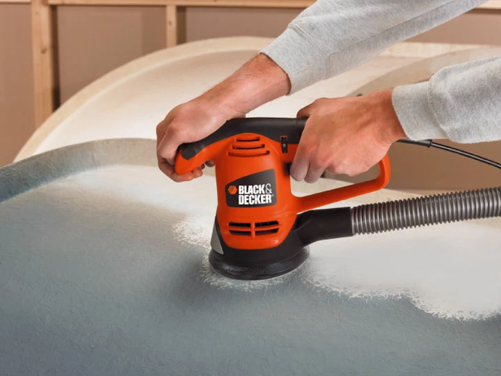 Lëmues ekscentrik Black&Decker KA191EK 480 W 125 mm kuqe/zezë