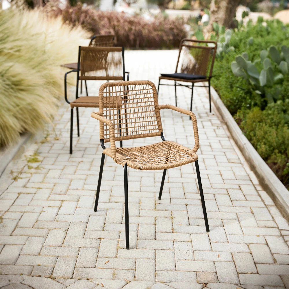 Karrige Perth, ratan natyral, metal i zi, 54.5x56x86