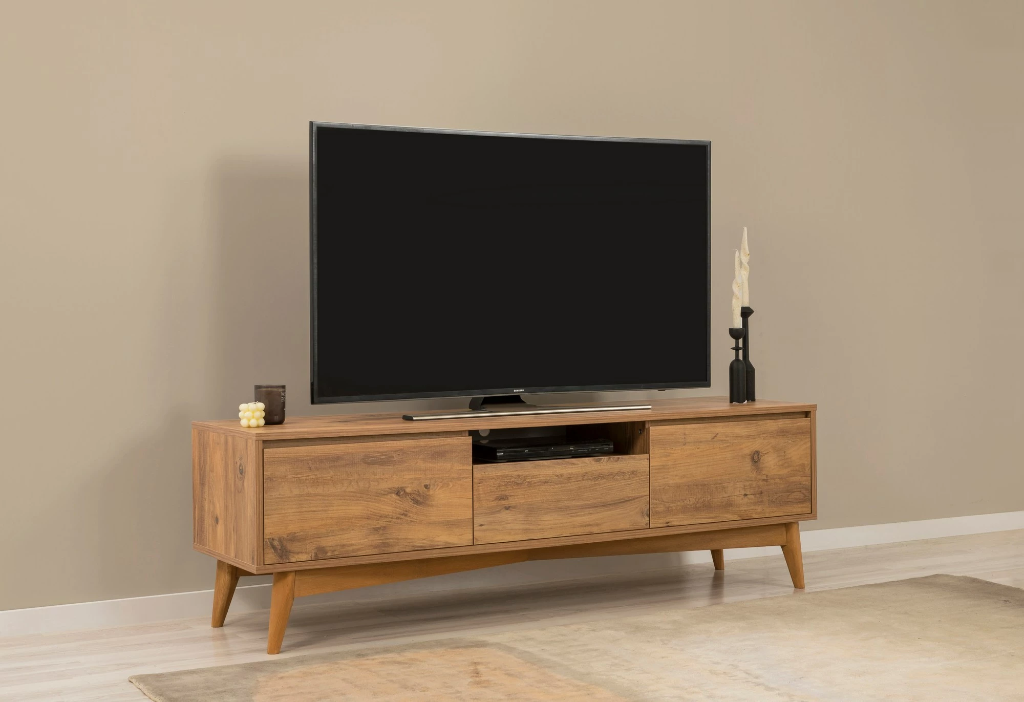 Komodë për TV Skye Decor, ngjyrë Atlantic Pine