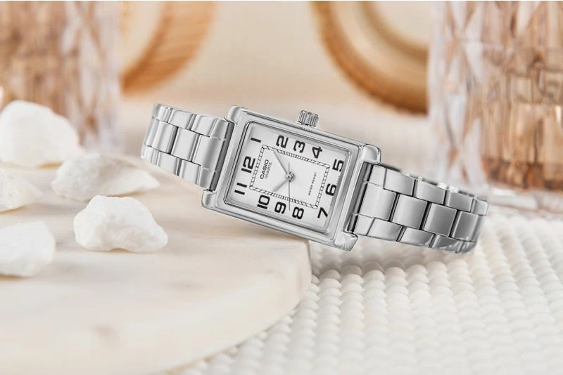 Orë dore për femra Casio LTP-1234PD-7BEG, argjend