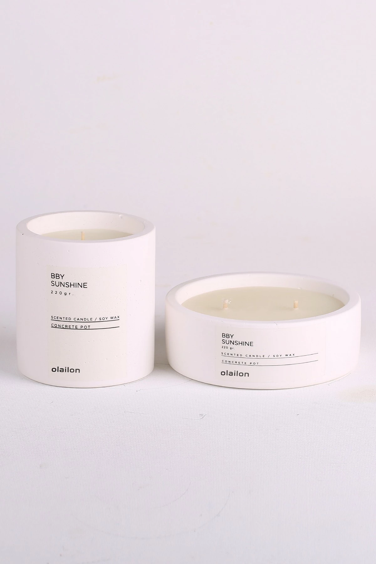 Set qirinjsh (2 copë), Aberto Design, Bby Sunshine, aromë sandalwood, ngjyrë e bardhë