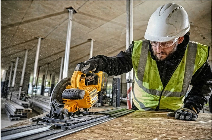 Sharrë rrethore DeWALT Flexvolt, 54V, brushless, 19cm, me dritë, verdhë