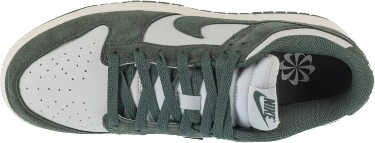 Atlete Nike për femra, të gjelbra