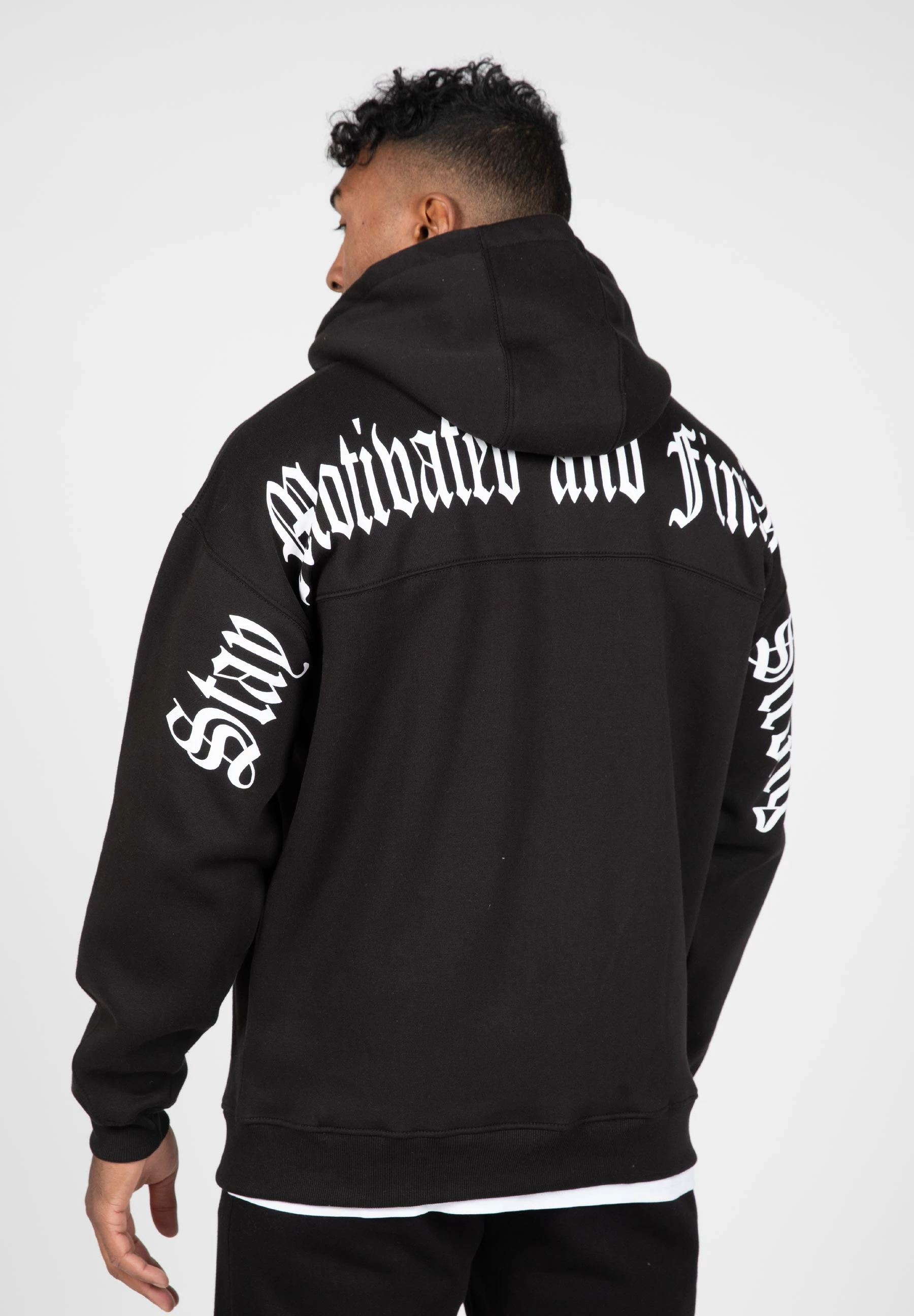 Duks Utah me Zinxhir – E Zezë