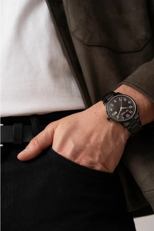 Orë dore për meshkuj Paul Lorens, e zezë