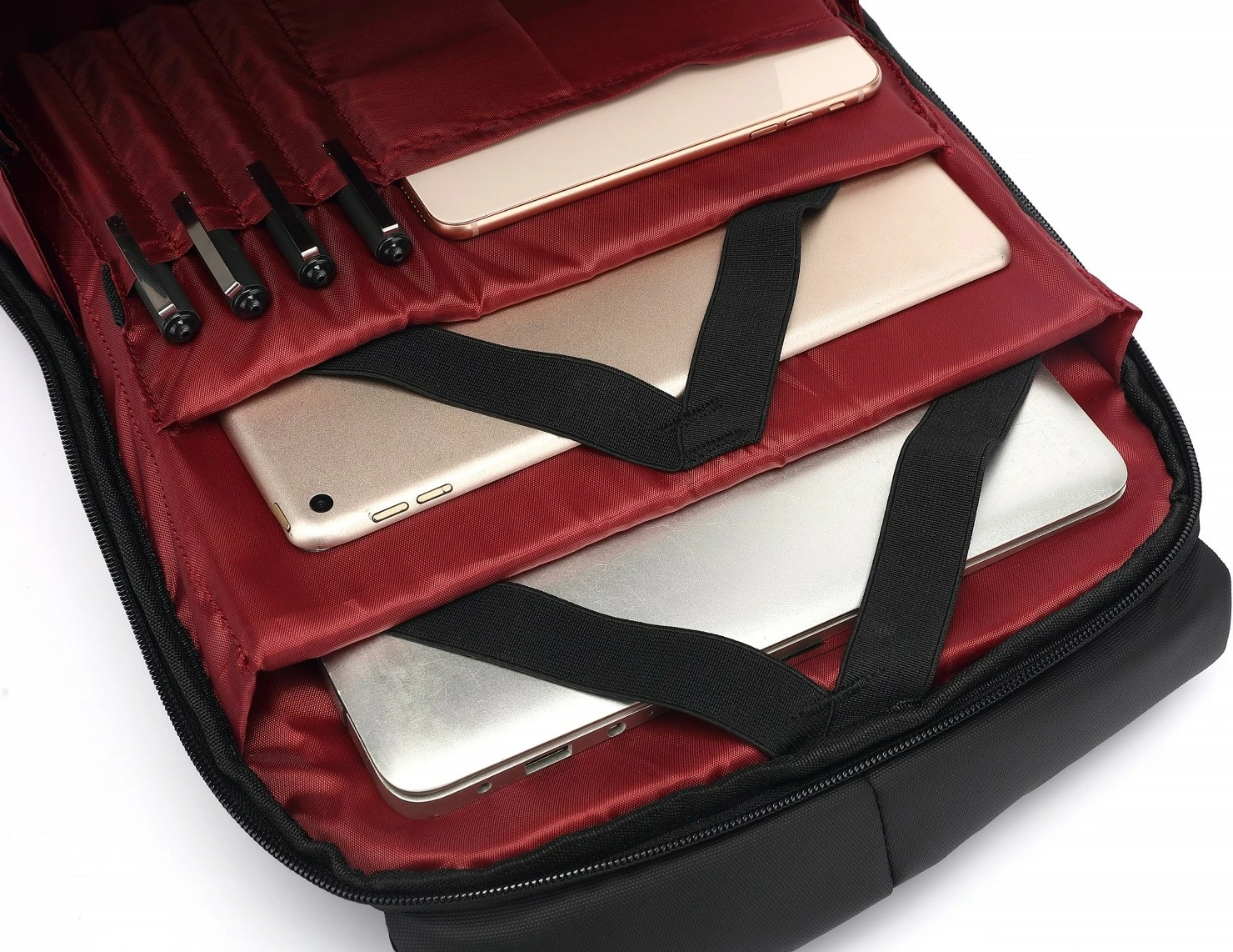 Çantë shpine YENKEE YBB 1501 NOMAD për laptop 15.6", e zezë