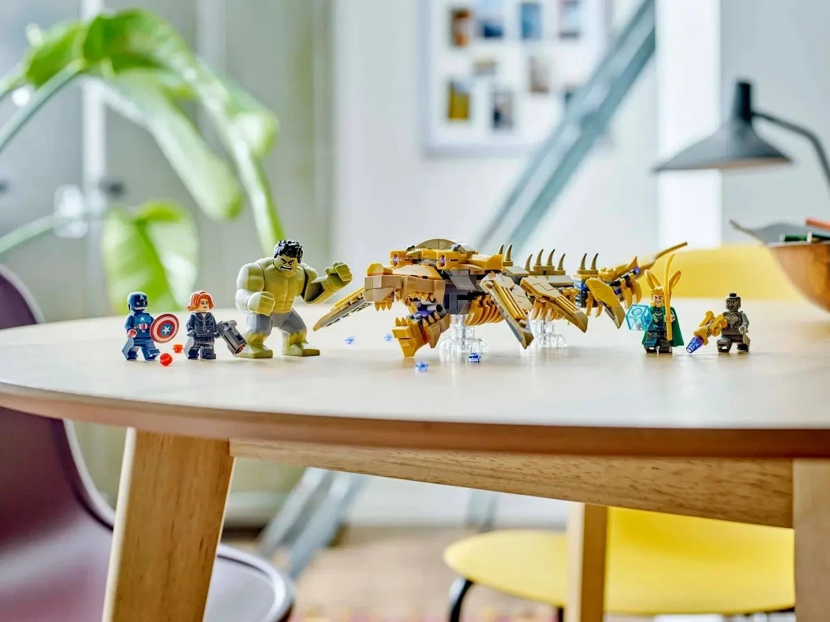 Set LEGO Marvel 76290 The Avengers VS The Leviathan