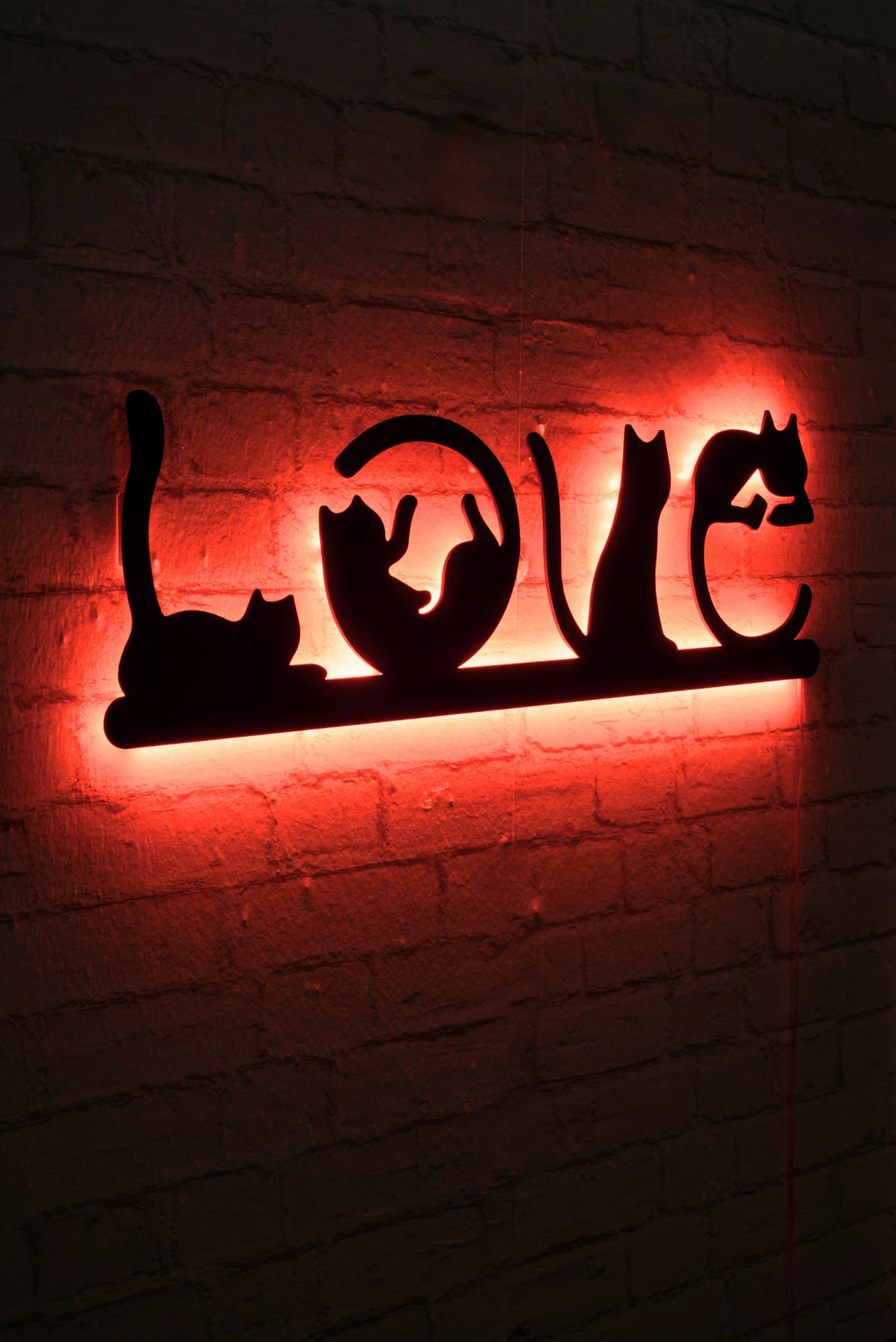 Dritë dekorative LED, motiv 'LOVE' me mace, e kuqe
