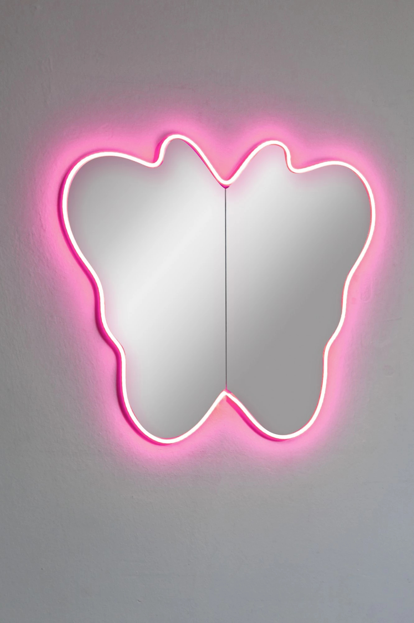 Pasqyrë me ndriçim LED, formë fluture, ngjyrë rozë-argjend, Skye Decor, 57x50cm, 2 copë