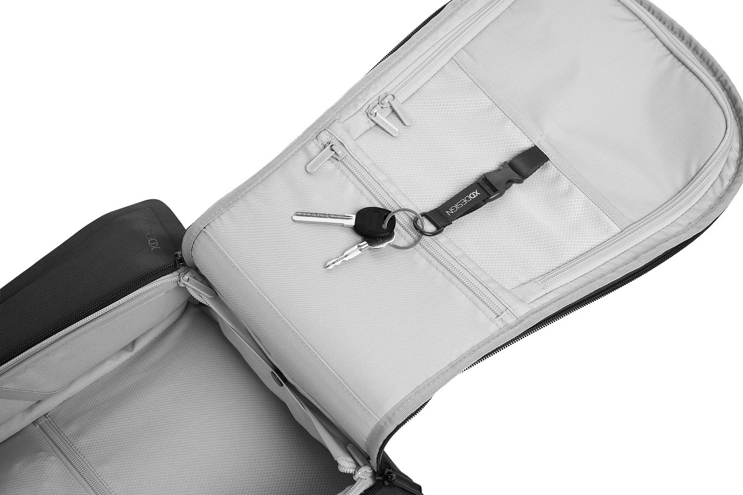 Çantë shpine XD DESIGN Bizz Backpack P705.931, 18-25L, për laptop 16", e zezë