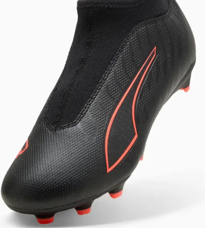 Atlete futbolli për fëmijë Puma Ultra 6 Match+LL Jr FG/MG, të zeza [Madhësia: 37]