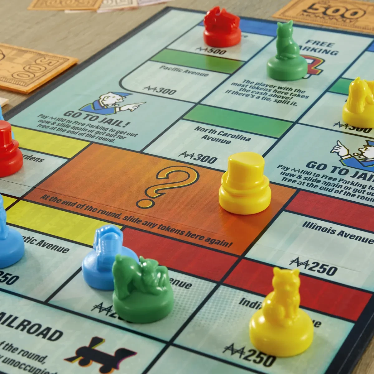 Monopoly Knockout Family Party Board Game