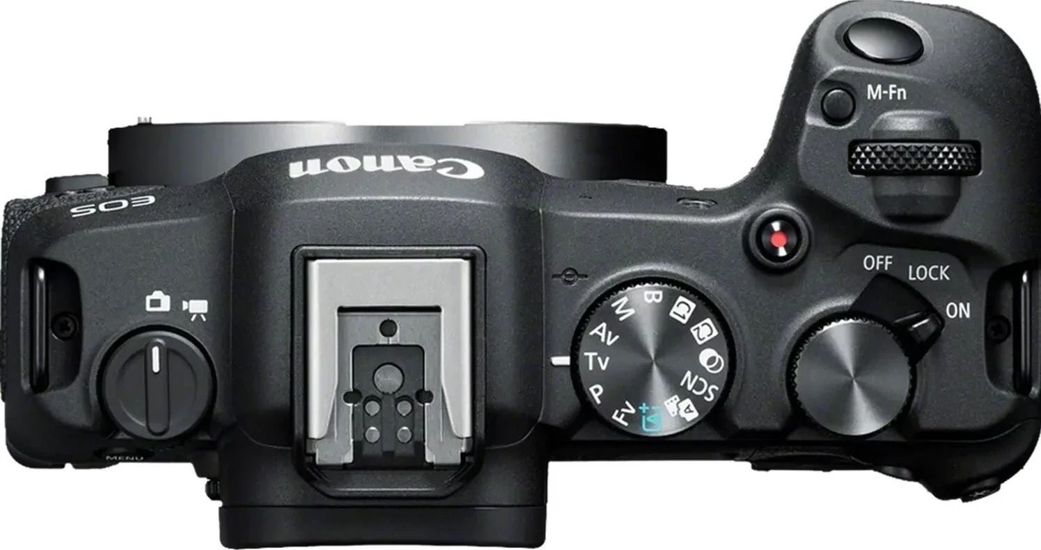 Kamerë pa pasqyrë Canon EOS R8 me objektiv RF24-105 F4-7.1 IS STM, e zezë