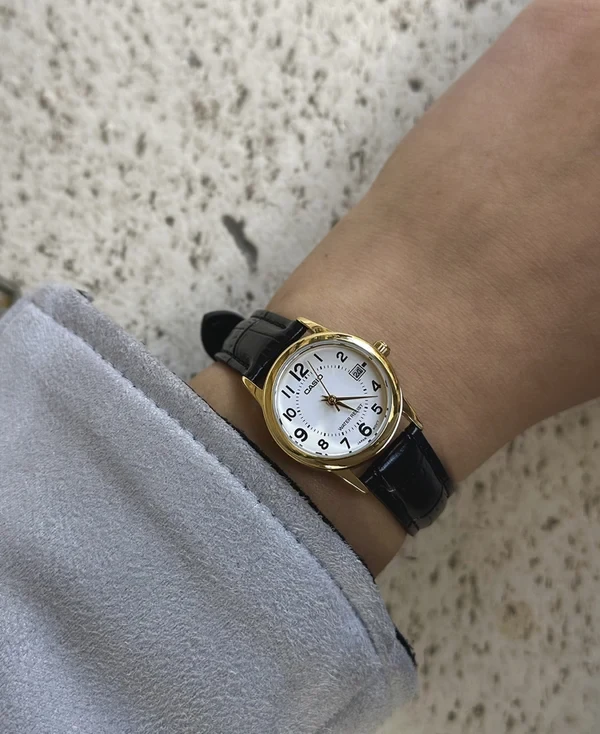 Orë dore Casio LTP-V002GL-7B, e artë/zezë
