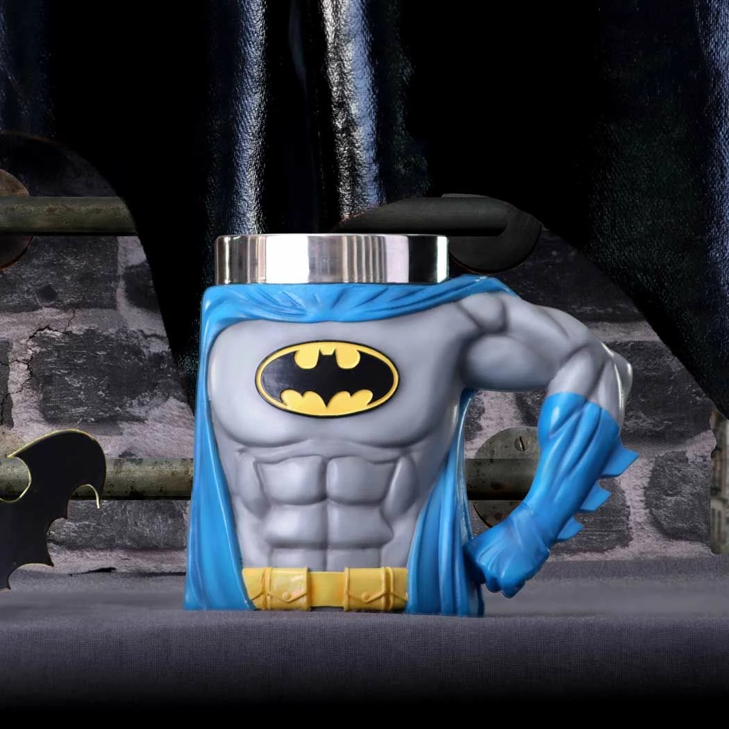 Kriglë NEMESIS NOW Batman Hero, prej resine, e pikturuar me dorë, Gri/Kaltër/Verdhë