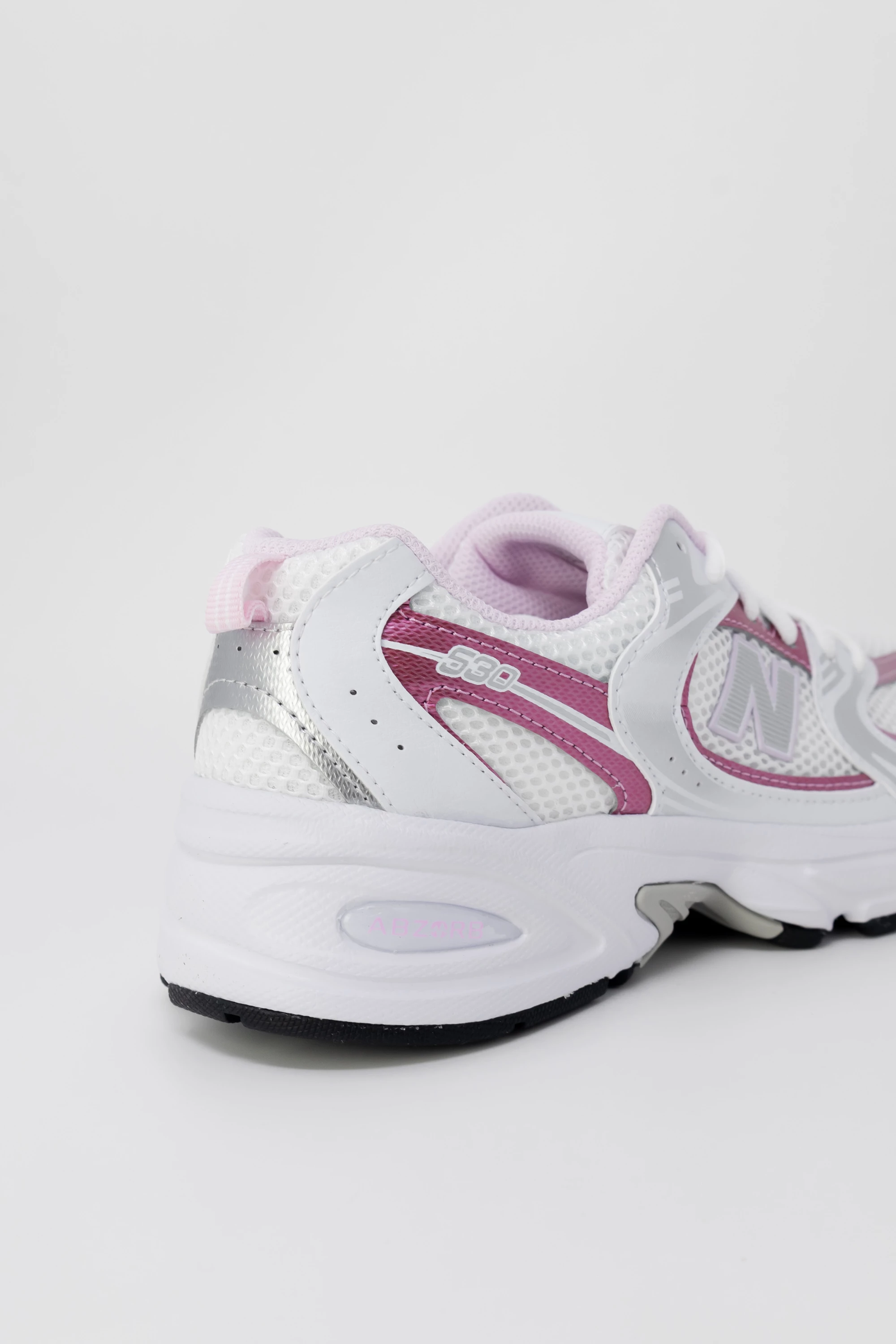 Atlete për femra New Balance 530 JR GR530, rozë-bardha [Madhësia: 39]