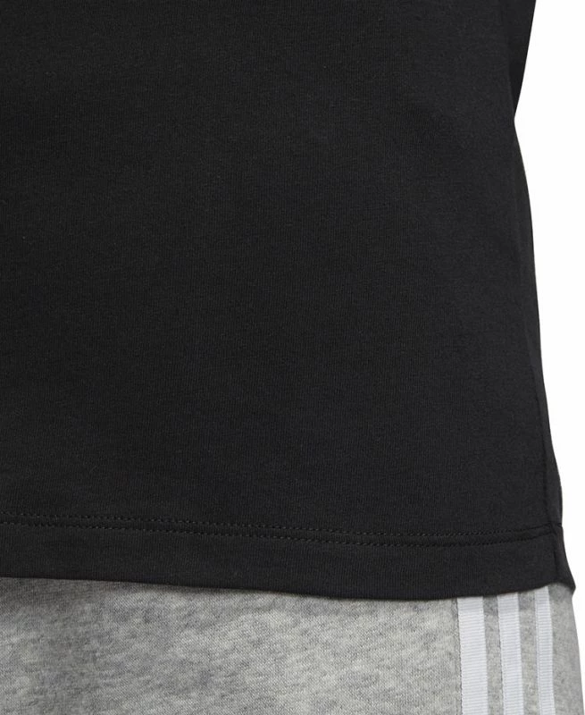 Maicë adidas për femra, e zezë