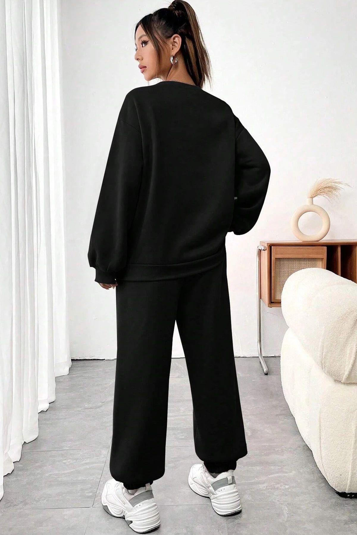 Trenerka unisex ONLYTRENDWEAR, e zezë