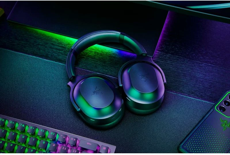 Kufje gaming Razer Barracuda Pro RZ04-03780100-R3M1, wireless 2.4 GHz & Bluetooth, ANC hibride, THX AAA, mikrofona beamforming, të zeza