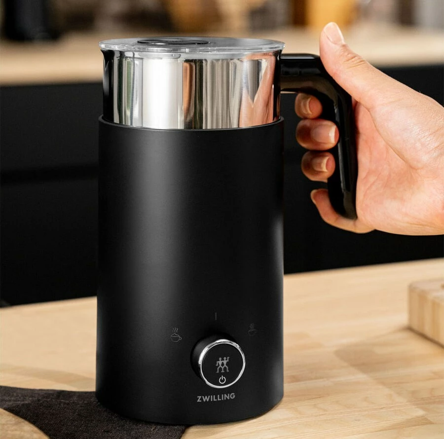 Shkumues qumështi Zwilling, 600W, i zi