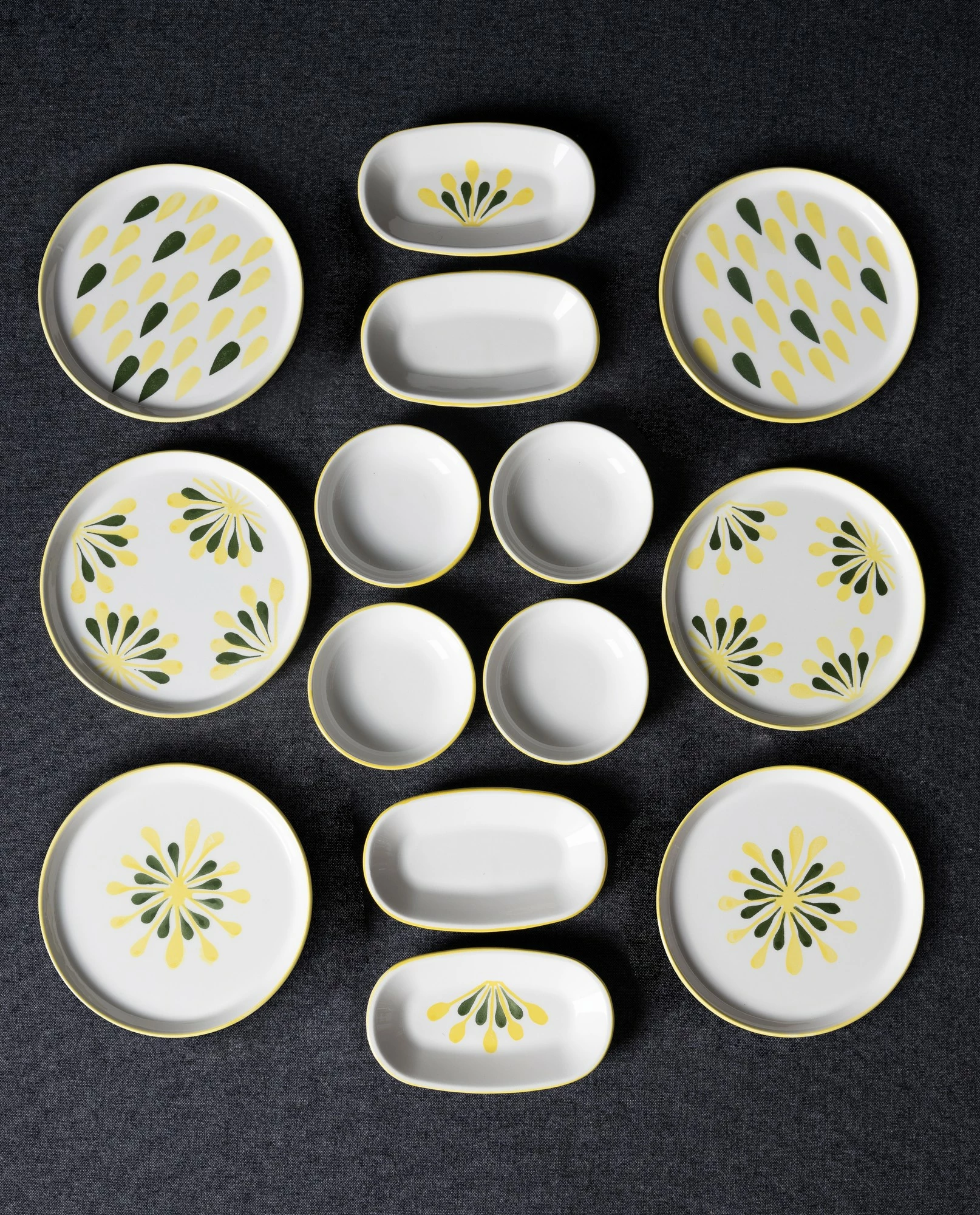 Set mëngjesi 14 pjesësh, Hermia Concept, ngjyrë e gjelbër, YSLNKT-14