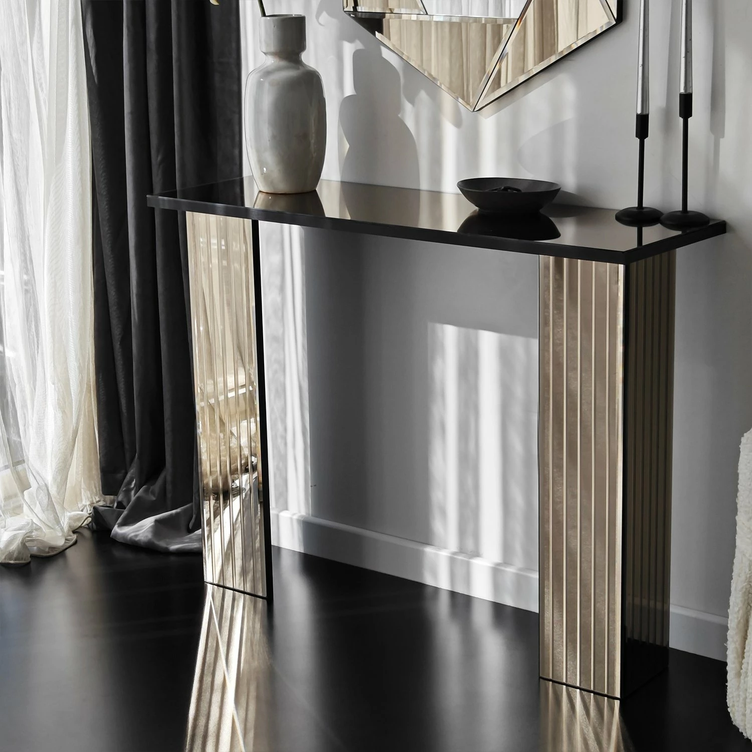 Komodë Hanah Home, 3 sirtarë, ngjyrë bronzi