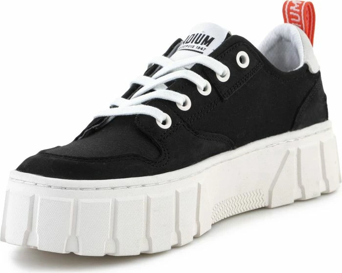 Këpucë Palladium Pallatower për femra, të zeza