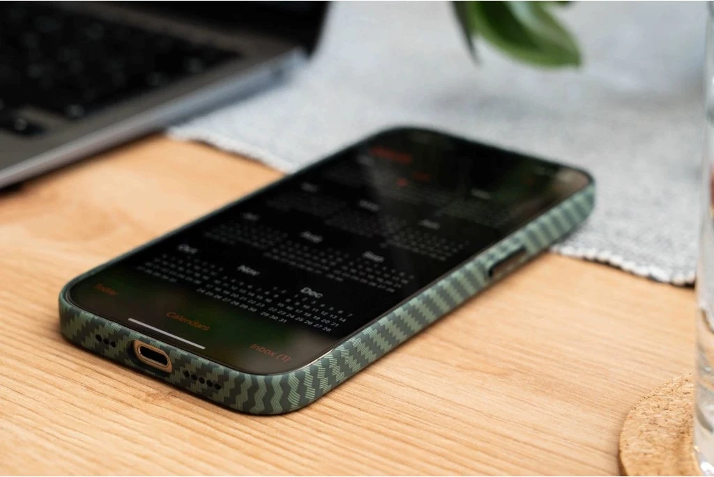 Mbështjellës silikoni për iPhone 17 Pro SWISSTEN MagStick Shell, i gjelbër