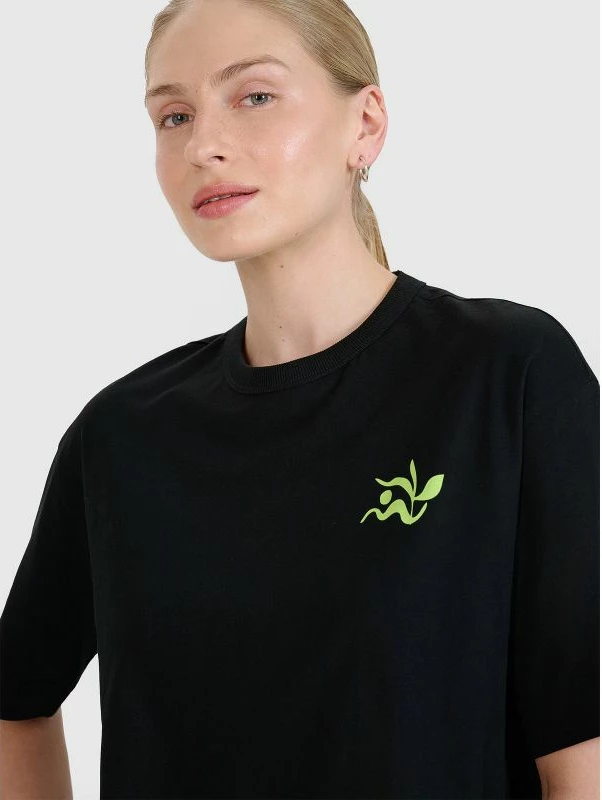 Maicë për femra 4F, e bardhë