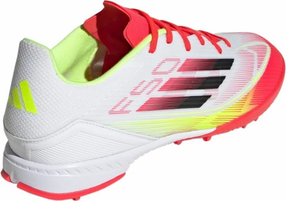 Atlete futbolli adidas për meshkuj, femra dhe fëmijë, të bardha dhe të kuqe [Madhësia: 42]