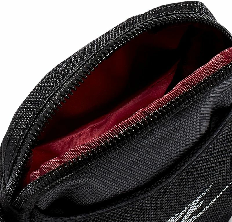 Çantë dore Nike Heritage S Smit BA5871 010, e zezë