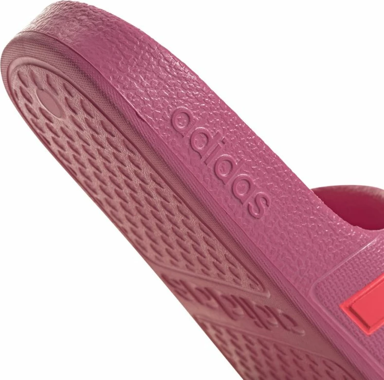 Papuqe për fëmijë adidas, rozë