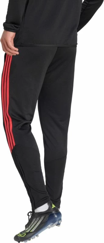 Pantallona sportive për meshkuj adidas, të zeza e të kuqe [Madhësia: M]