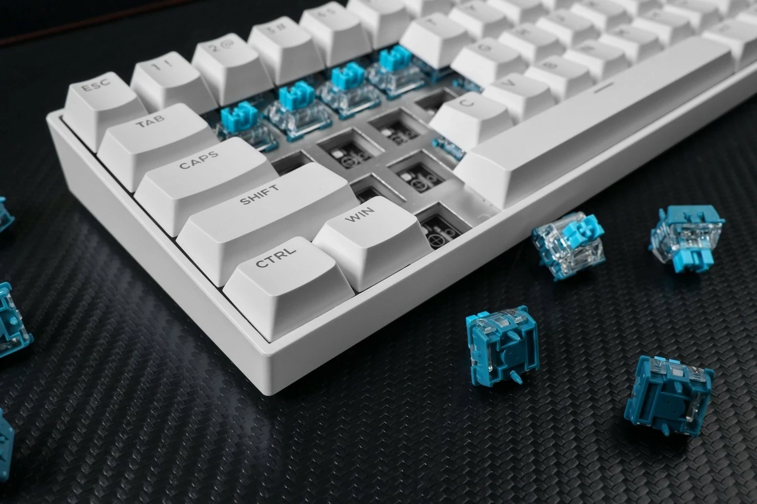 Tastierë gaming Mchose Ace 60 Pro, 60% (61 taste), RGB, USB-C, hot-swap, e bardhë