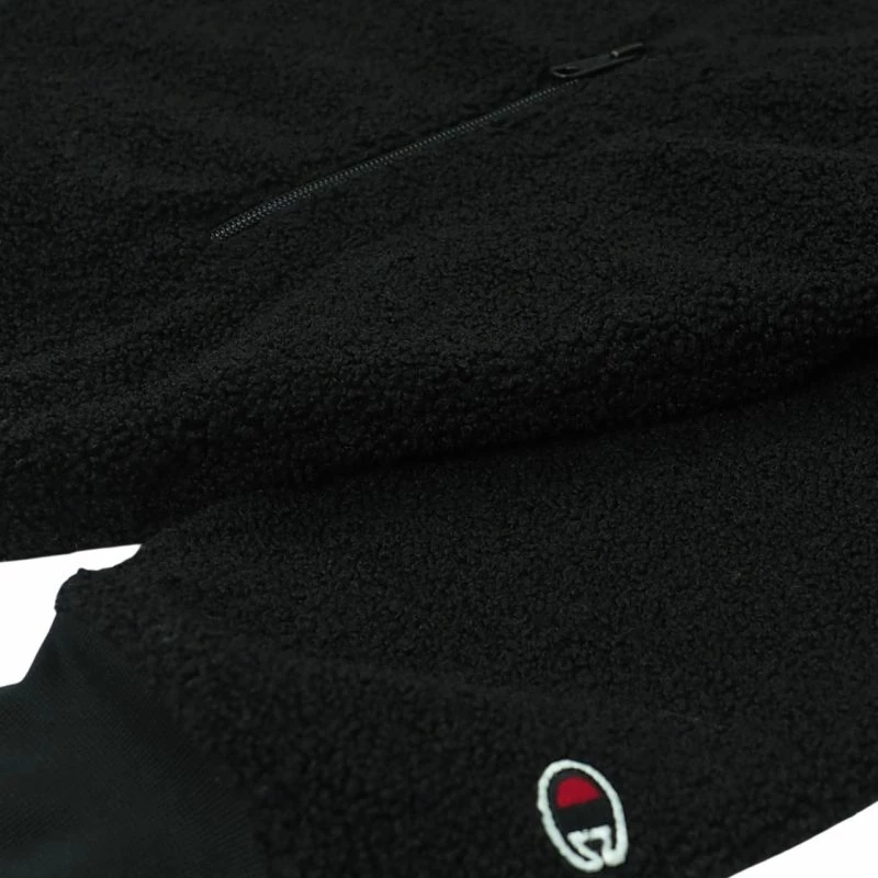 Duks Champion femra, i zi