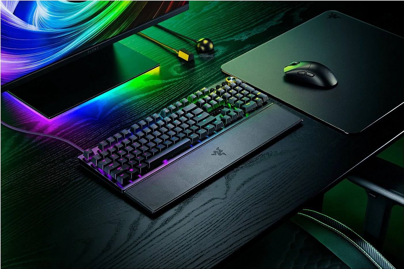 Tastierë gaming Razer Huntsman V3 Pro, 8KHz, full-size QWERTY (DE), RGB, me wrist rest, e zezë